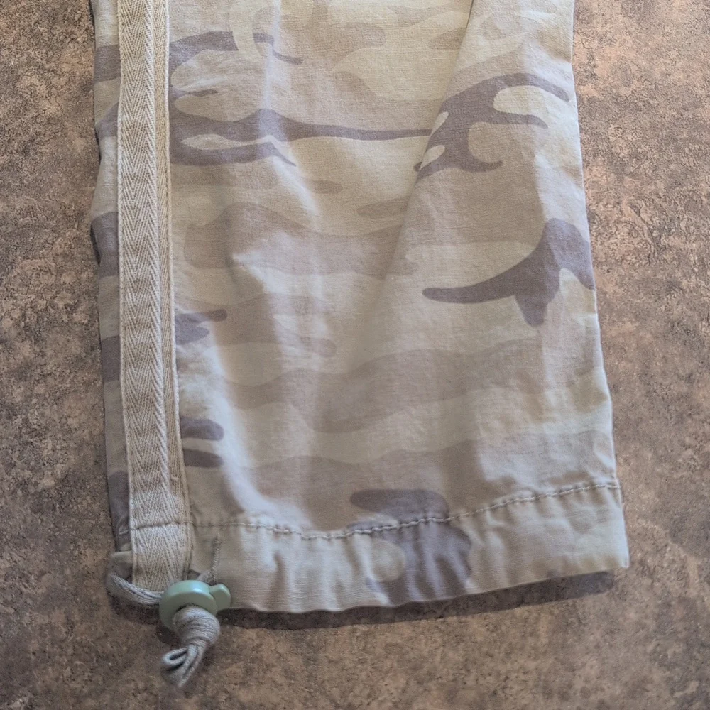 Sanctuary Terrain Crop Camp Pant - Picture 5 of 6